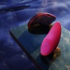 Malé vodotěsné vibrační vajíčko z kvalitního silikonu v růžové barvě - B Swish Bcurious Premium.