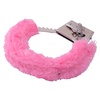 Kovová pouta s jemnou růžovou kožešinkou proti odřeninám a otlačetinám BestSeller Furry Handcuffs Pink.