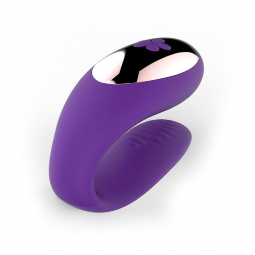 Silikonový fialový vibrátor s výkonným motorkem na stimulaci obou partnerů - Love Nest.