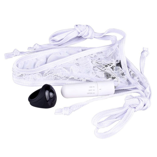Screaming O – sexy erotický set, který tvoří bílé kalhotky s kapsičkou, mini vibrační vajíčko a dálkové ovládání ve tvaru prstenu.
