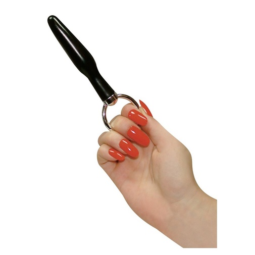 Černý anální kolík Key to your butt v ruce.