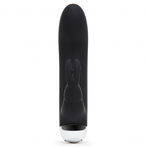 Černý mini vibrátor pro dráždění vaginy a klitorisu současně.