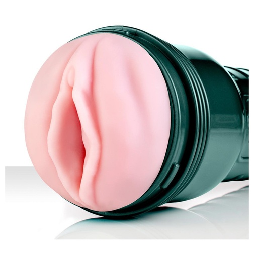 Detail z blízka na vibrační masturbátor ve tvaru vaginy