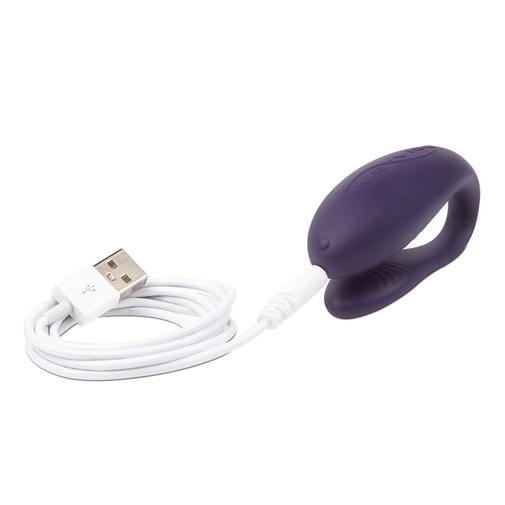 We-Vibe Unite se nabíjí pomocí USB kabelu.